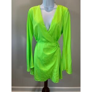 ASOS Mini Wrap Dress Lime Green NWT Size 8 Elegant Flowy Silhouette